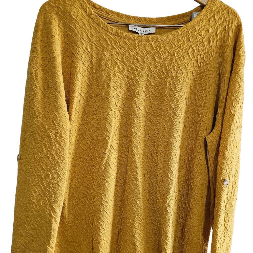 rose and olive top